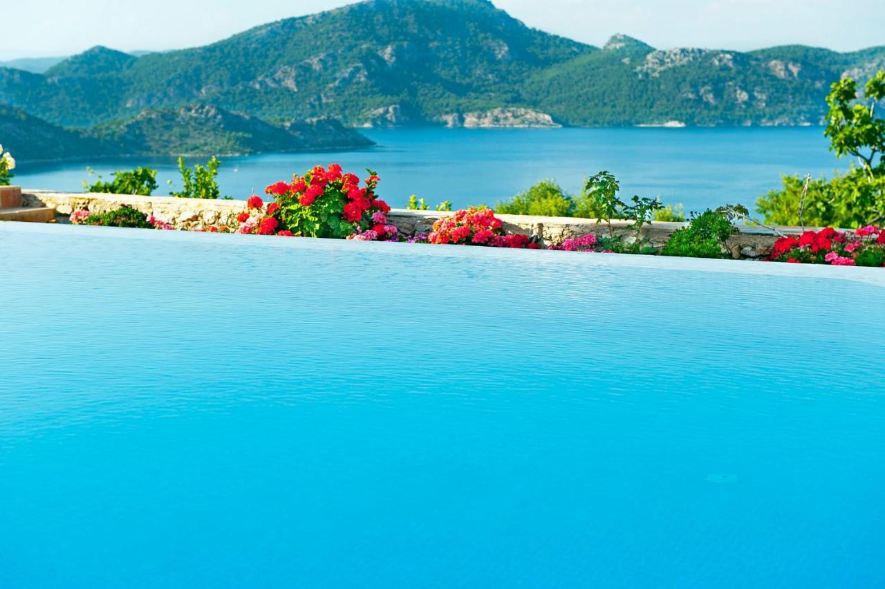 Swan Lake Hotel - Adult Only Selimiye  Exteriör bild