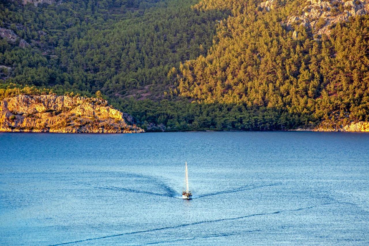 Swan Lake Hotel - Adult Only Selimiye  Exteriör bild